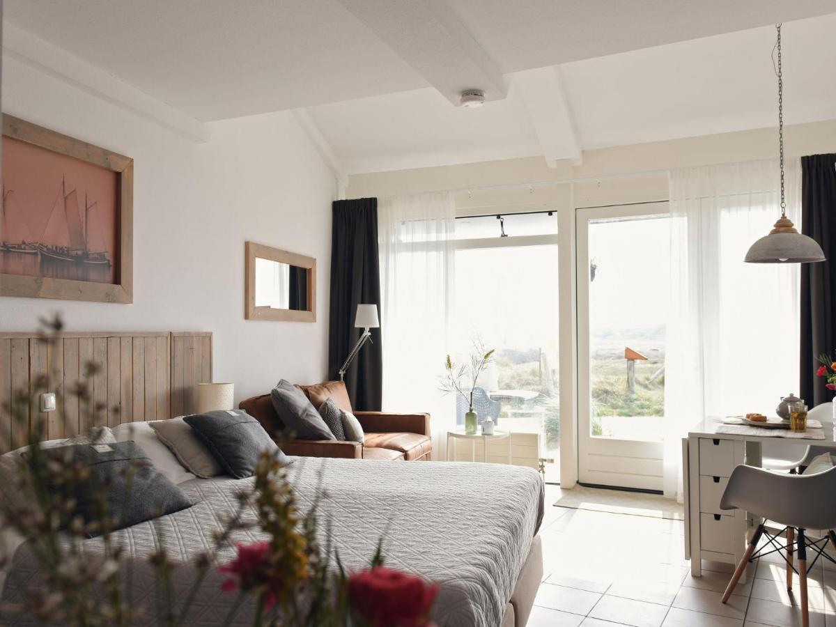 Modern Suites Near Beach Каллантсог Экстерьер фото